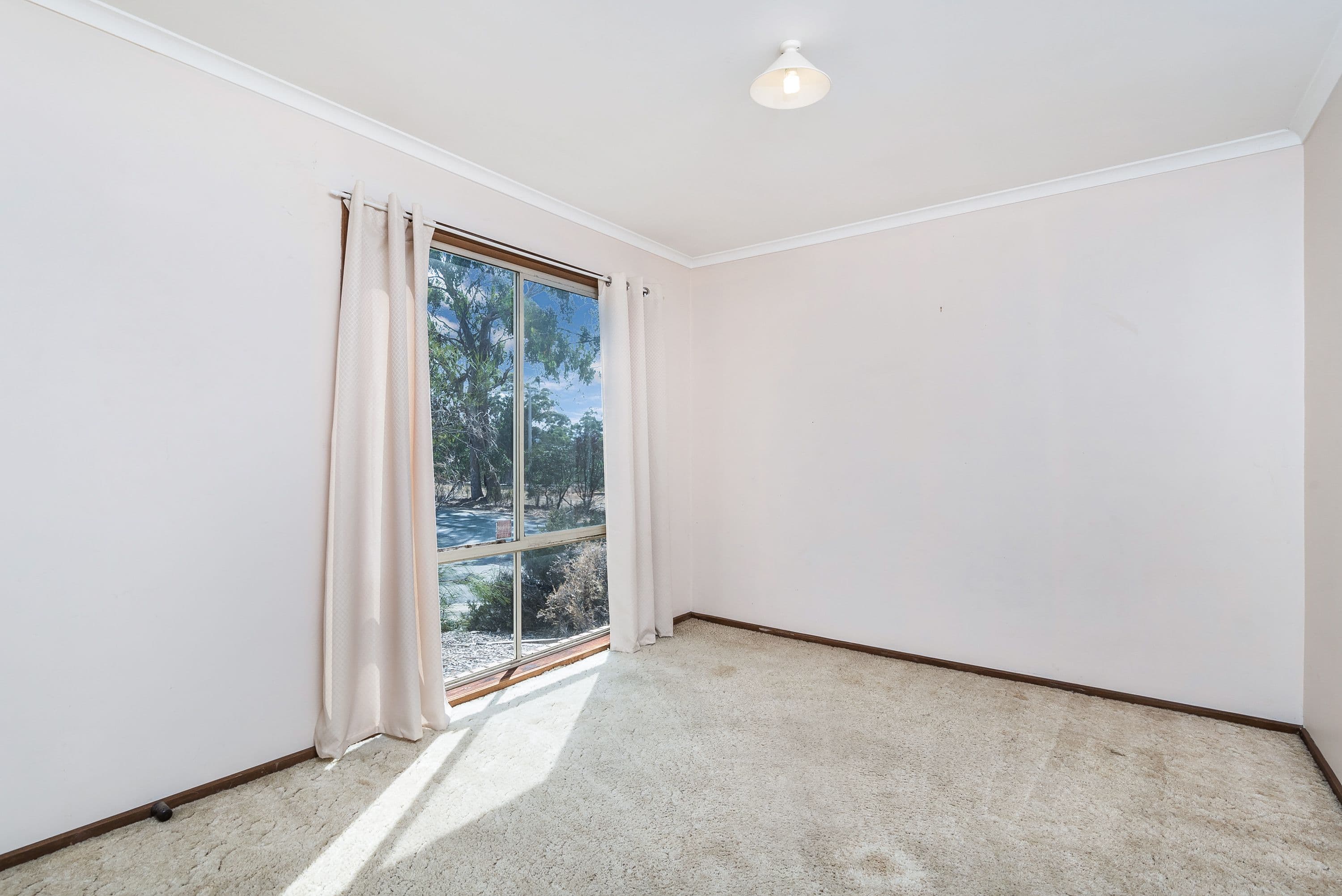 30 Clarey Avenue, Seymour VIC 3660, Seymour - Thumbnail 5