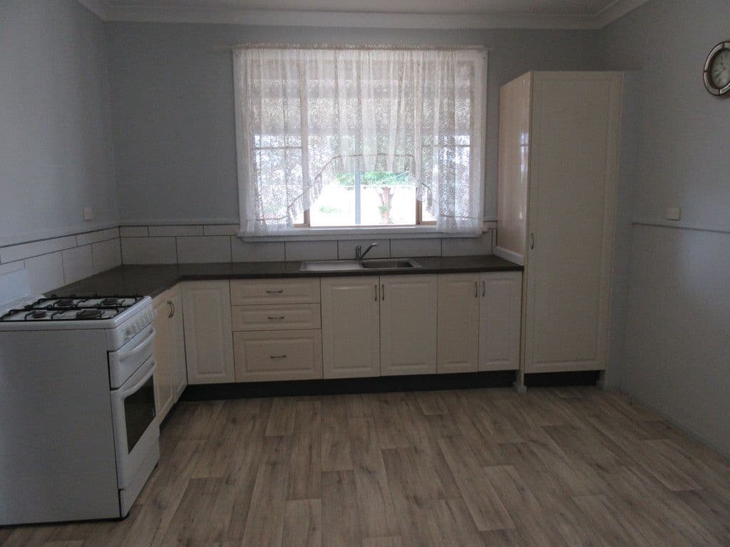 25 Railway Avenue, Carnamah WA 6517, Carnamah - Thumbnail 3
