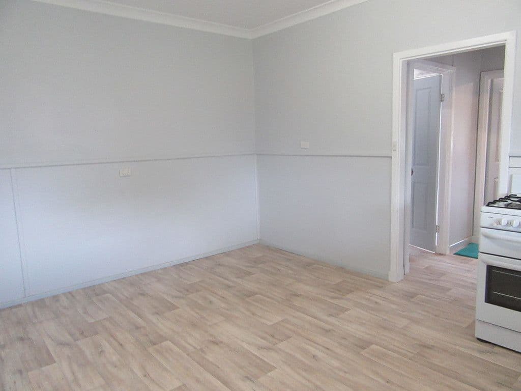 25 Railway Avenue, Carnamah WA 6517, Carnamah - Thumbnail 4