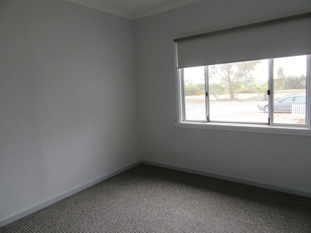 25 Railway Avenue, Carnamah WA 6517, Carnamah - Thumbnail 7