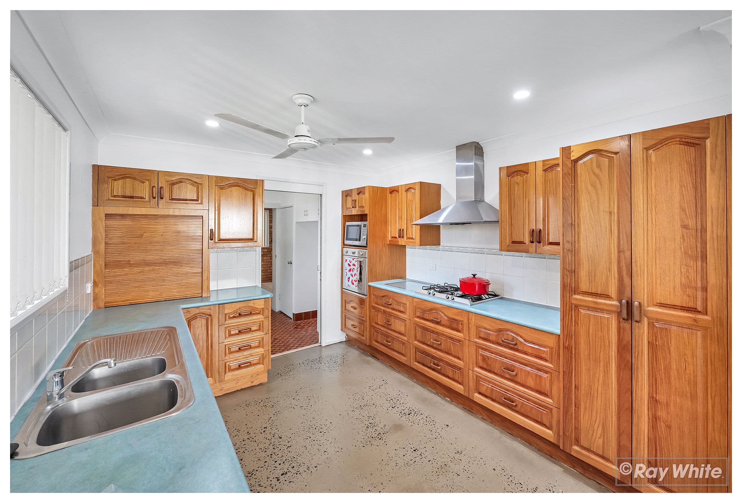 295 Duthie Avenue, Frenchville QLD 4701, Frenchville - Thumbnail 2