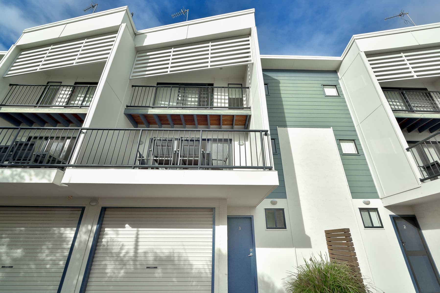 46 Yarroon Street, Gladstone Central QLD 4680, Gladstone Central - Thumbnail 2