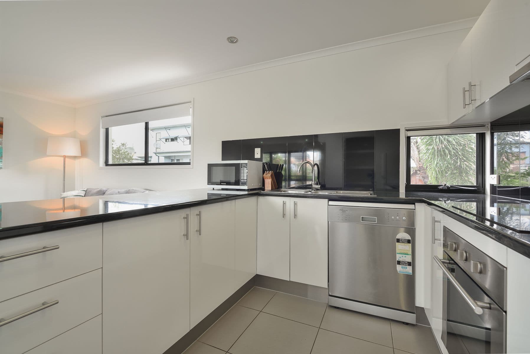 46 Yarroon Street, Gladstone Central QLD 4680, Gladstone Central - Thumbnail 7
