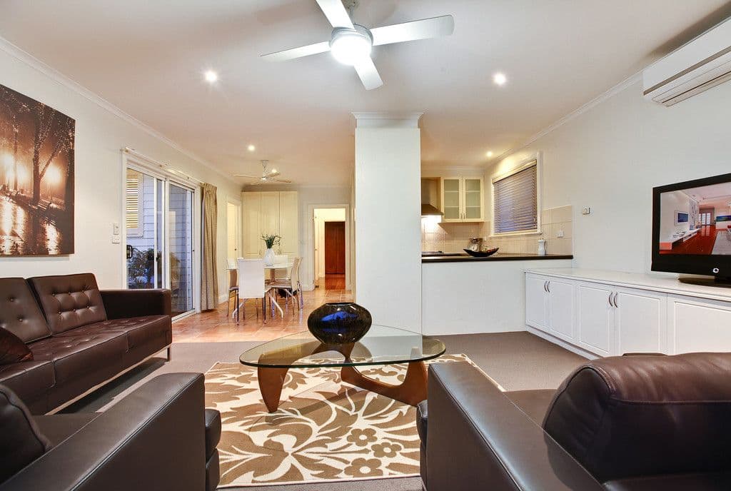 24 Daventry Street, Reservoir VIC 3073, Reservoir - Thumbnail 4
