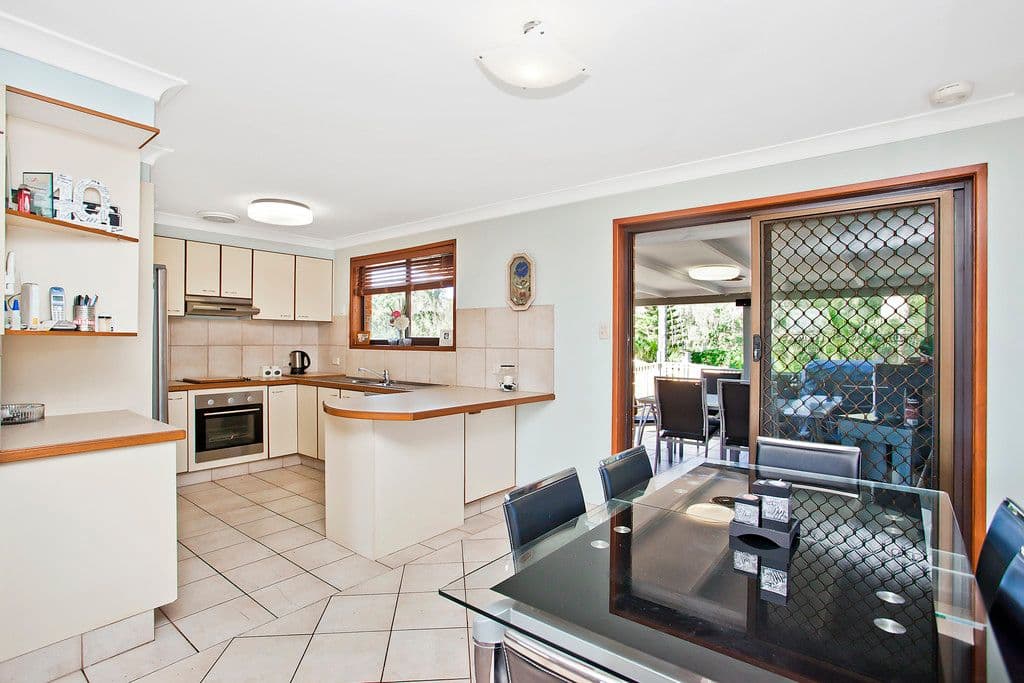 28 Spindle Street, PALM BEACH QLD 4221, Palm Beach - Thumbnail 6