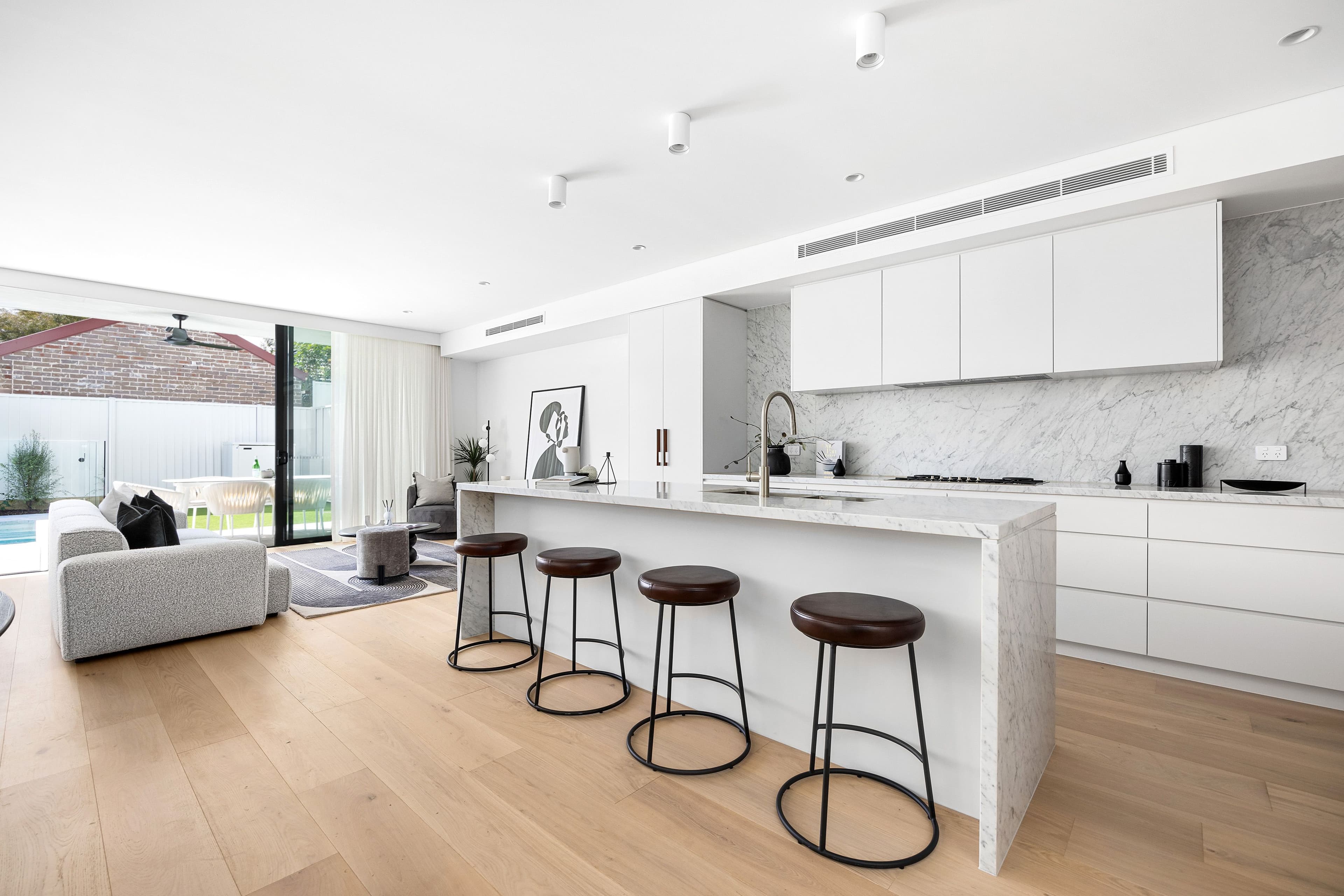 33 Rawson Street, Mascot NSW 2020, Mascot - Thumbnail 2