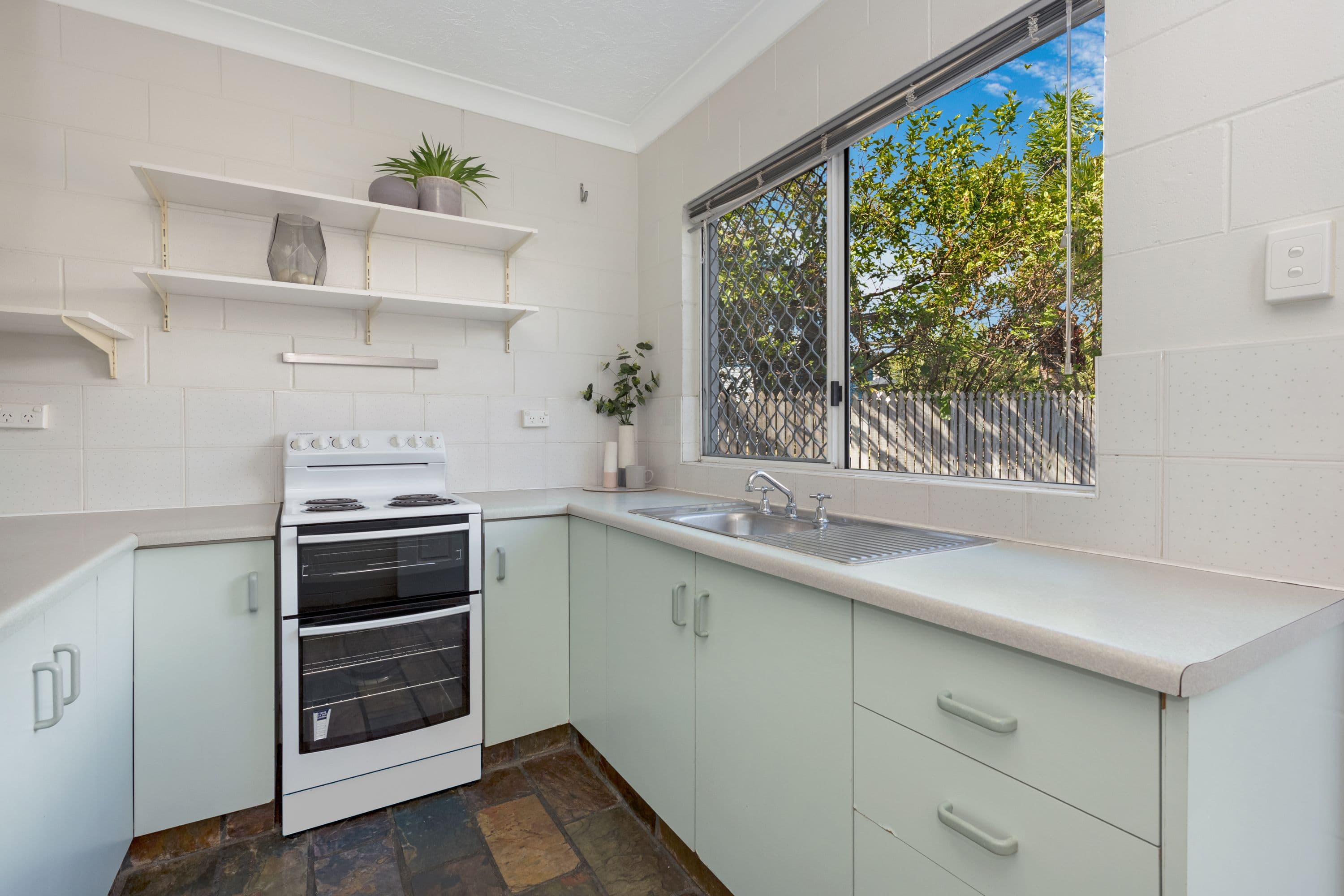 36 Henry Street, West End QLD 4810, West End - Image 1