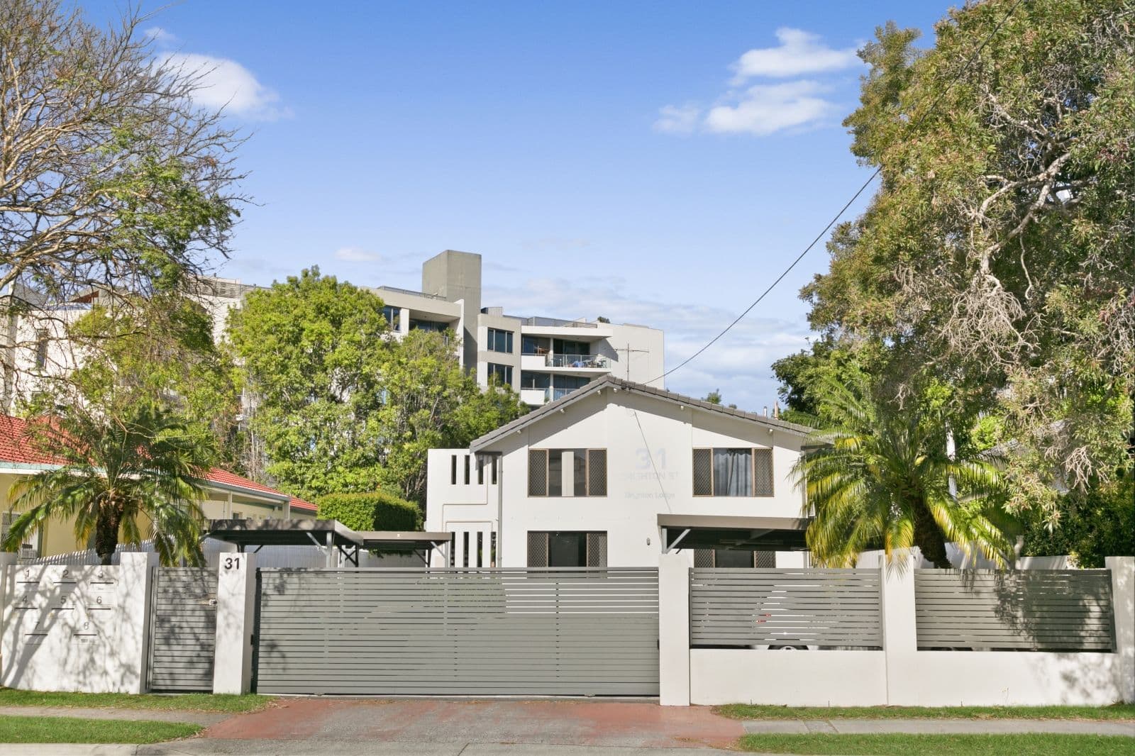 31 Brighton Street, Biggera Waters QLD 4216, Biggera Waters - Thumbnail 3