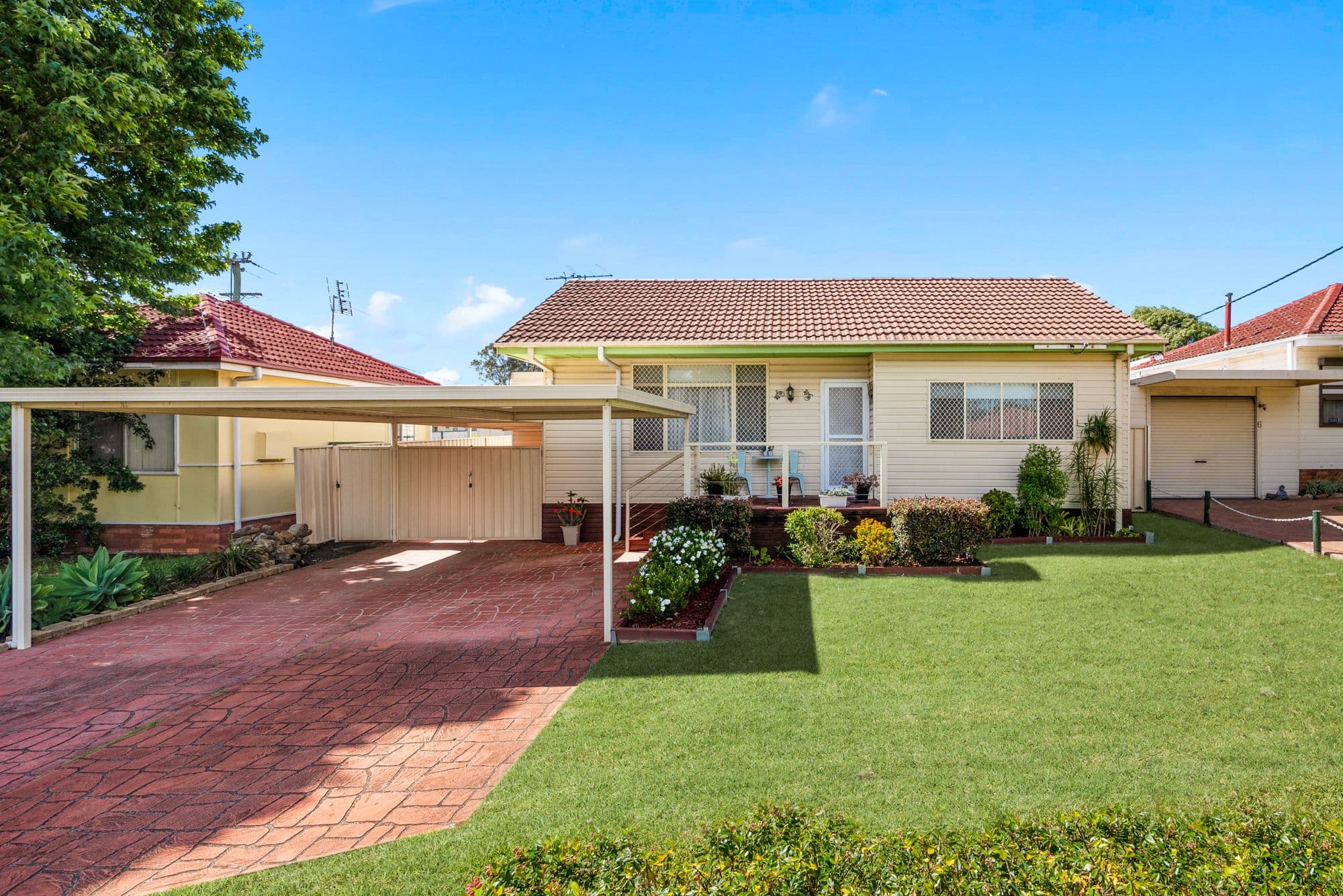 4 Illawong Road, Leumeah NSW 2560, Leumeah - Image 1