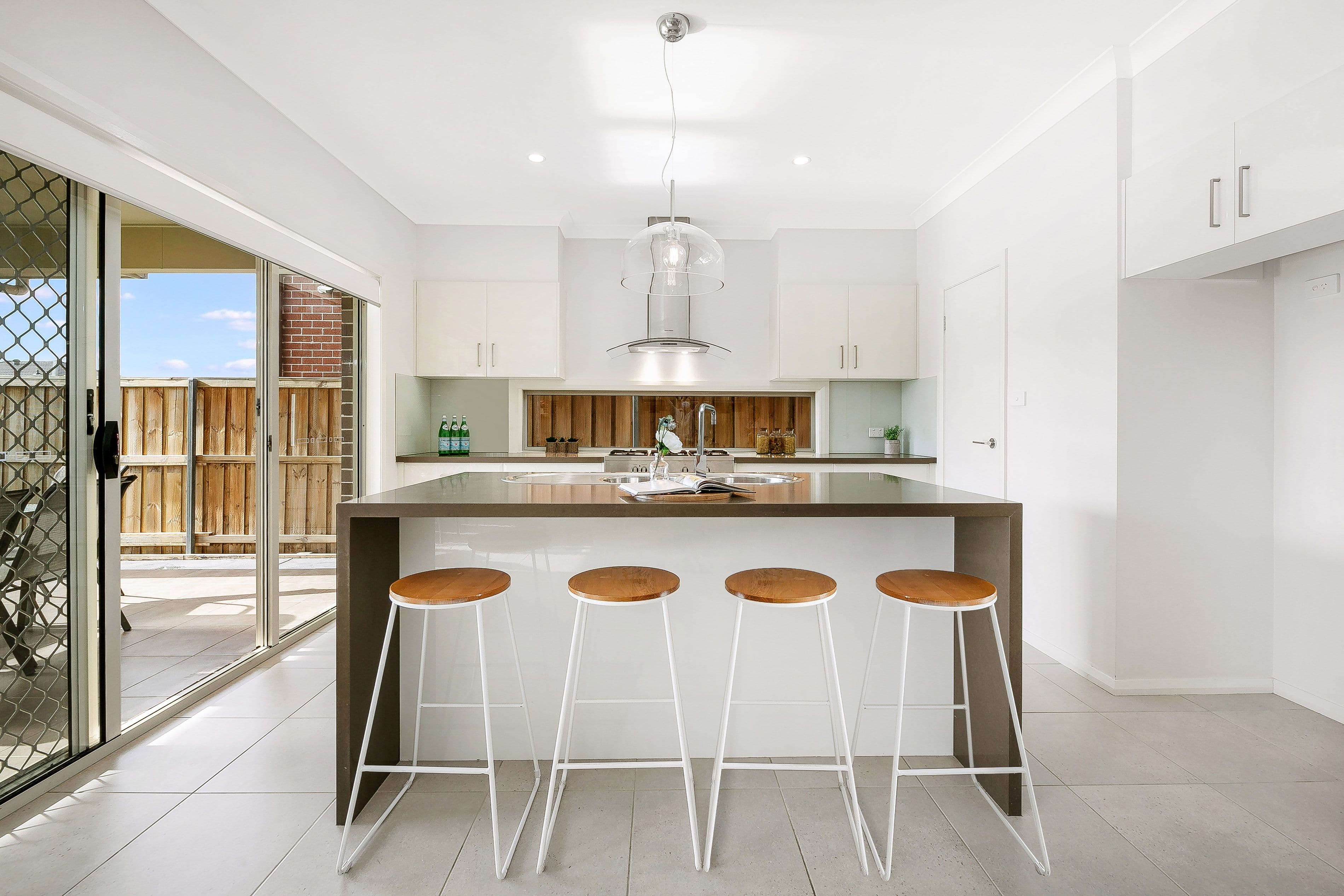 81 Rowe Drive, Potts Hill NSW 2143, Potts Hill - Thumbnail 3