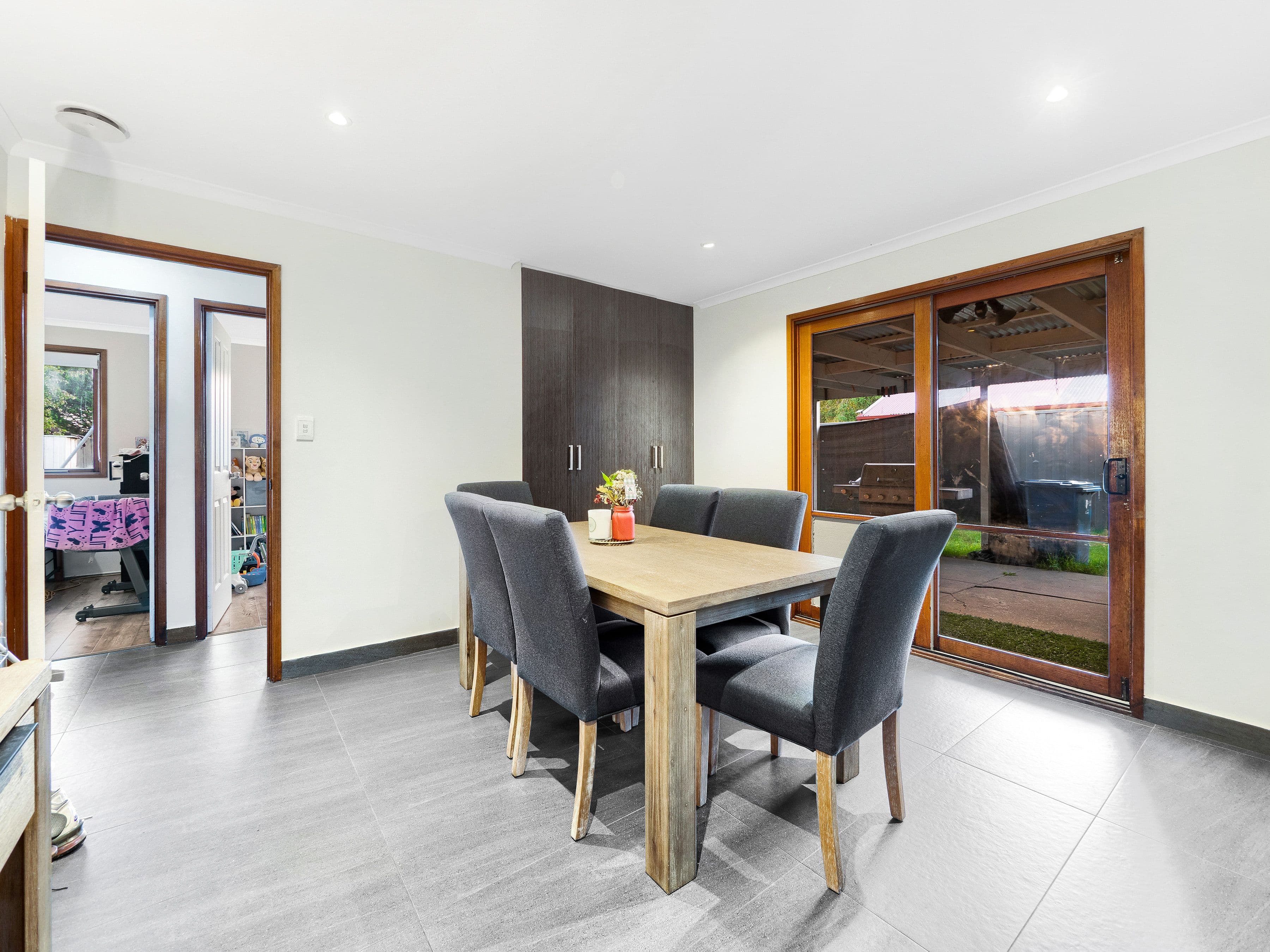22 Strafford Avenue, Cranbourne VIC 3977, Cranbourne - Thumbnail 8