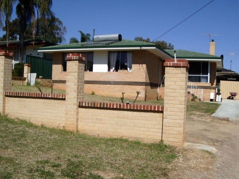 4 Churchill Drive, SWAN VIEW WA 6056, Swan View - Thumbnail 2