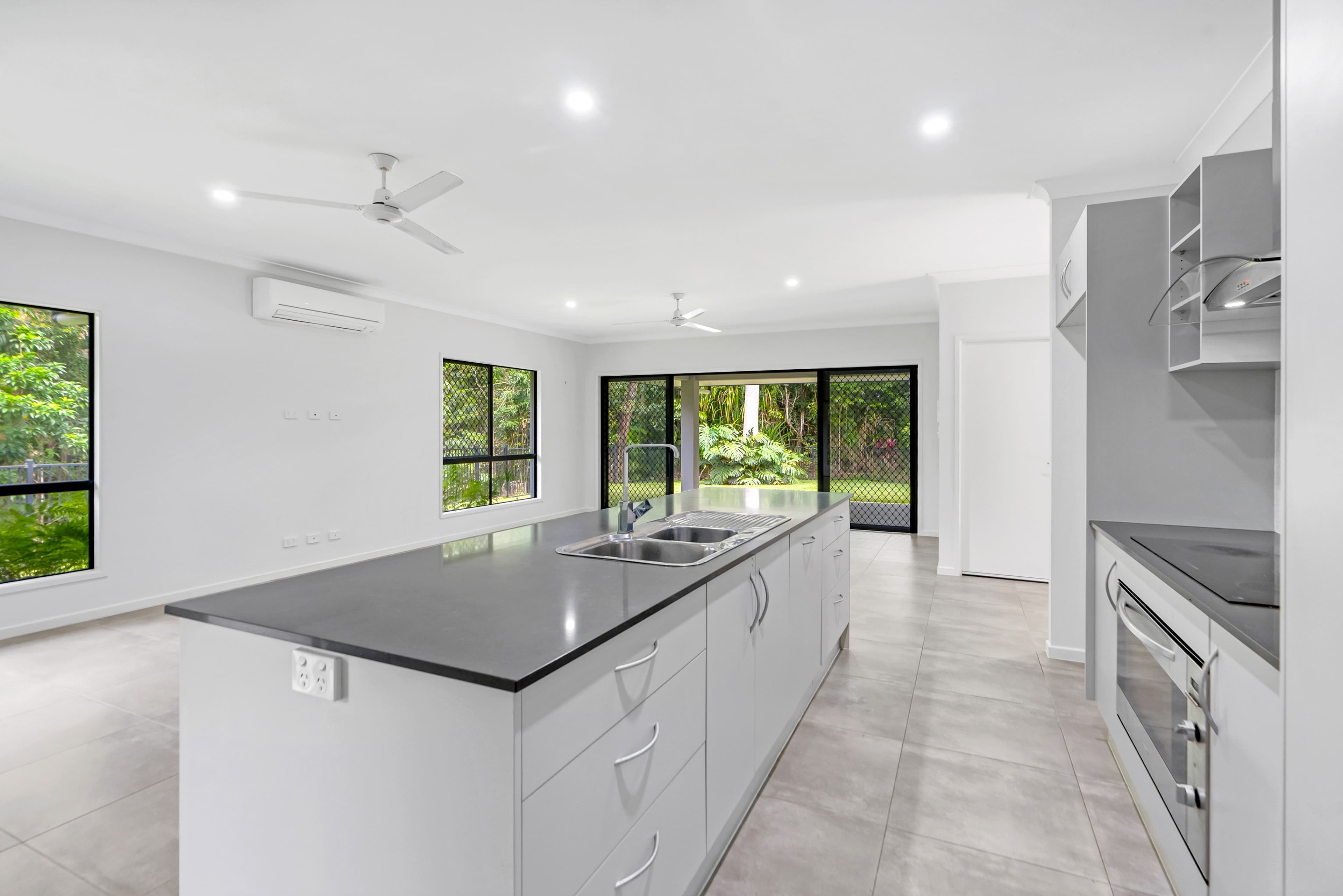 9 Coconut Grove, Kuranda QLD 4881, Kuranda - Thumbnail 5