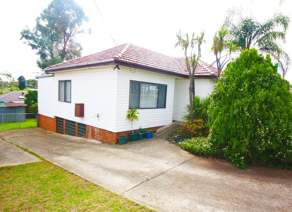 2 High Street, CAMPBELLTOWN NSW 2560, Campbelltown - Image 1