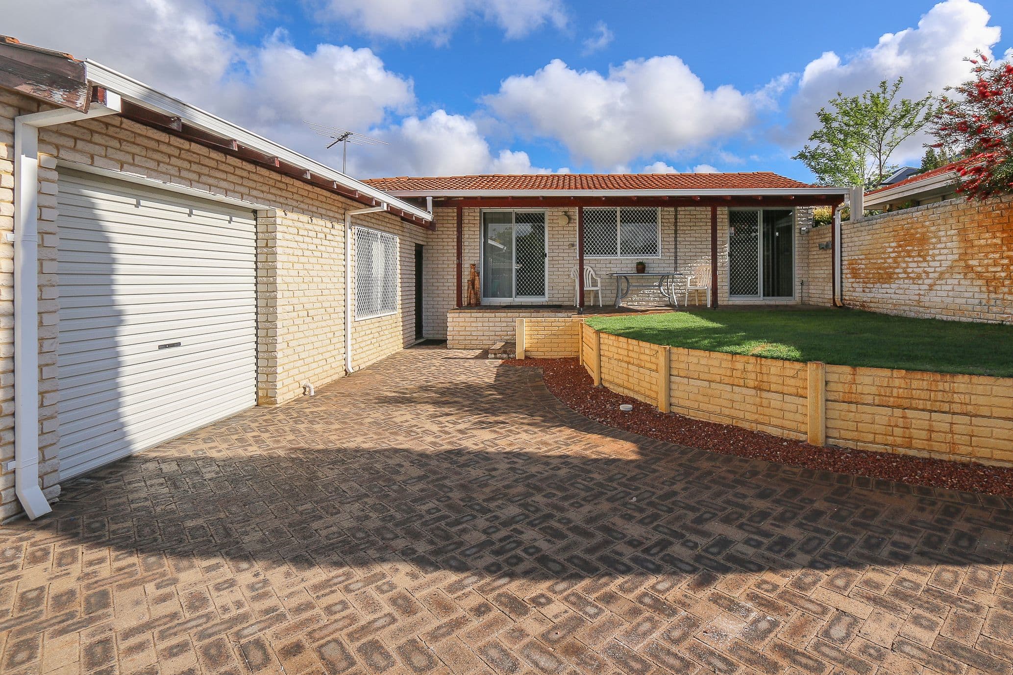16 Chobham Way, Morley WA 6062, Morley - Thumbnail 2