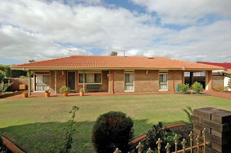 16 Baileys Retreat, MORLEY WA 6062, Morley - Thumbnail 2