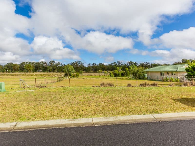 17 Parkland Drive, Crows Nest QLD 4355, Crows Nest - Thumbnail 2