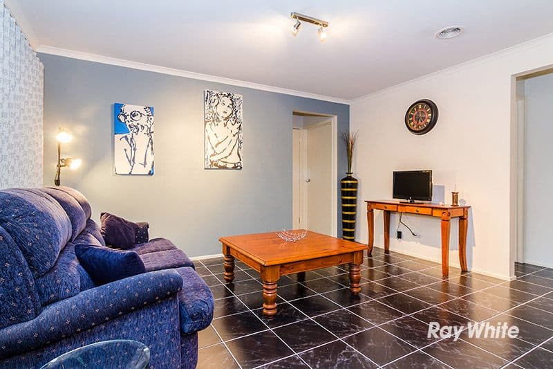 8 Greenbriar Way, Cranbourne West VIC 3977, Cranbourne West - Thumbnail 6
