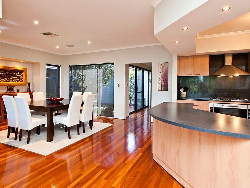 8 Octagon Gardens, AVELEY WA 6069, Aveley - Thumbnail 2