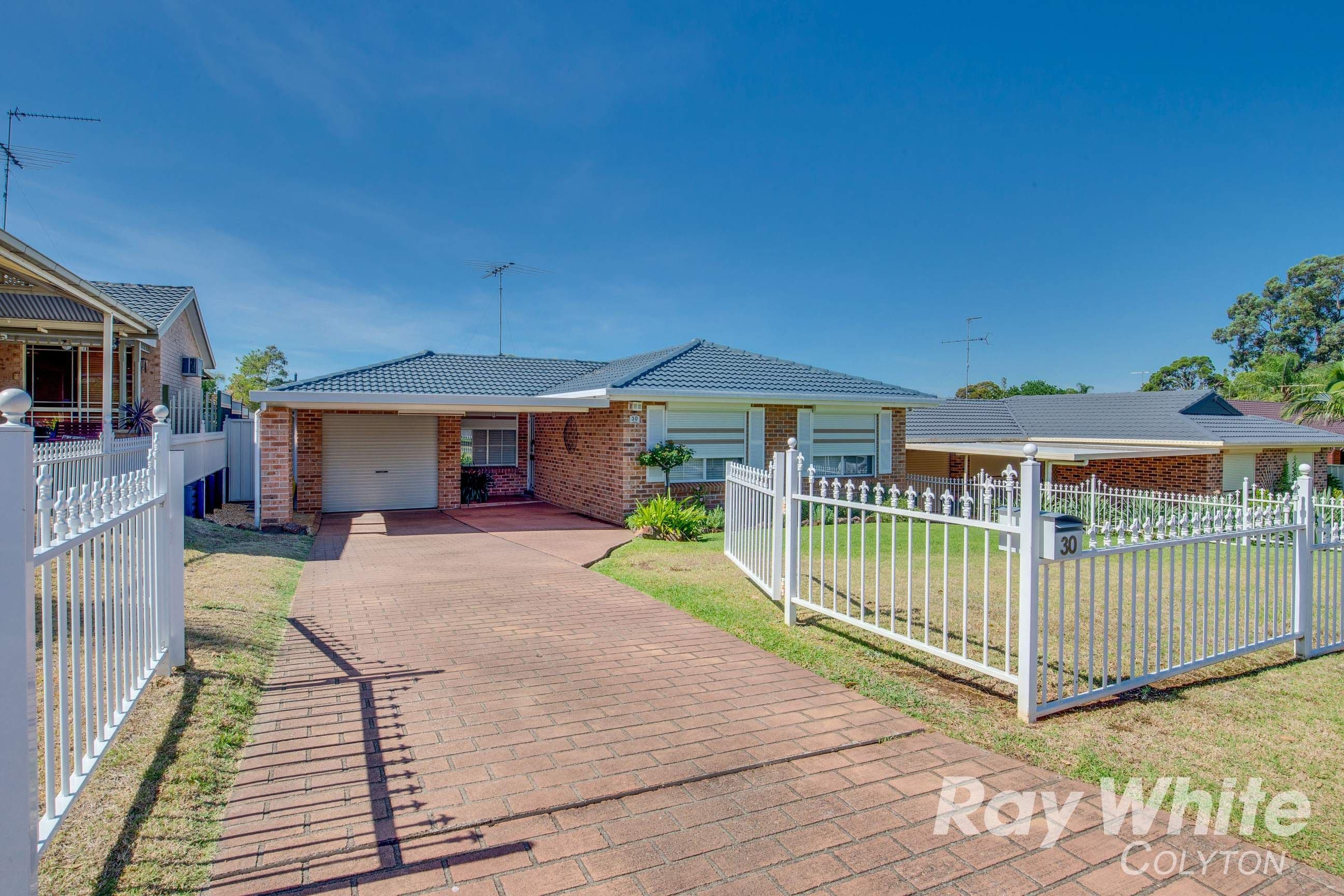 30 Hewitt Street, Colyton - Image 1