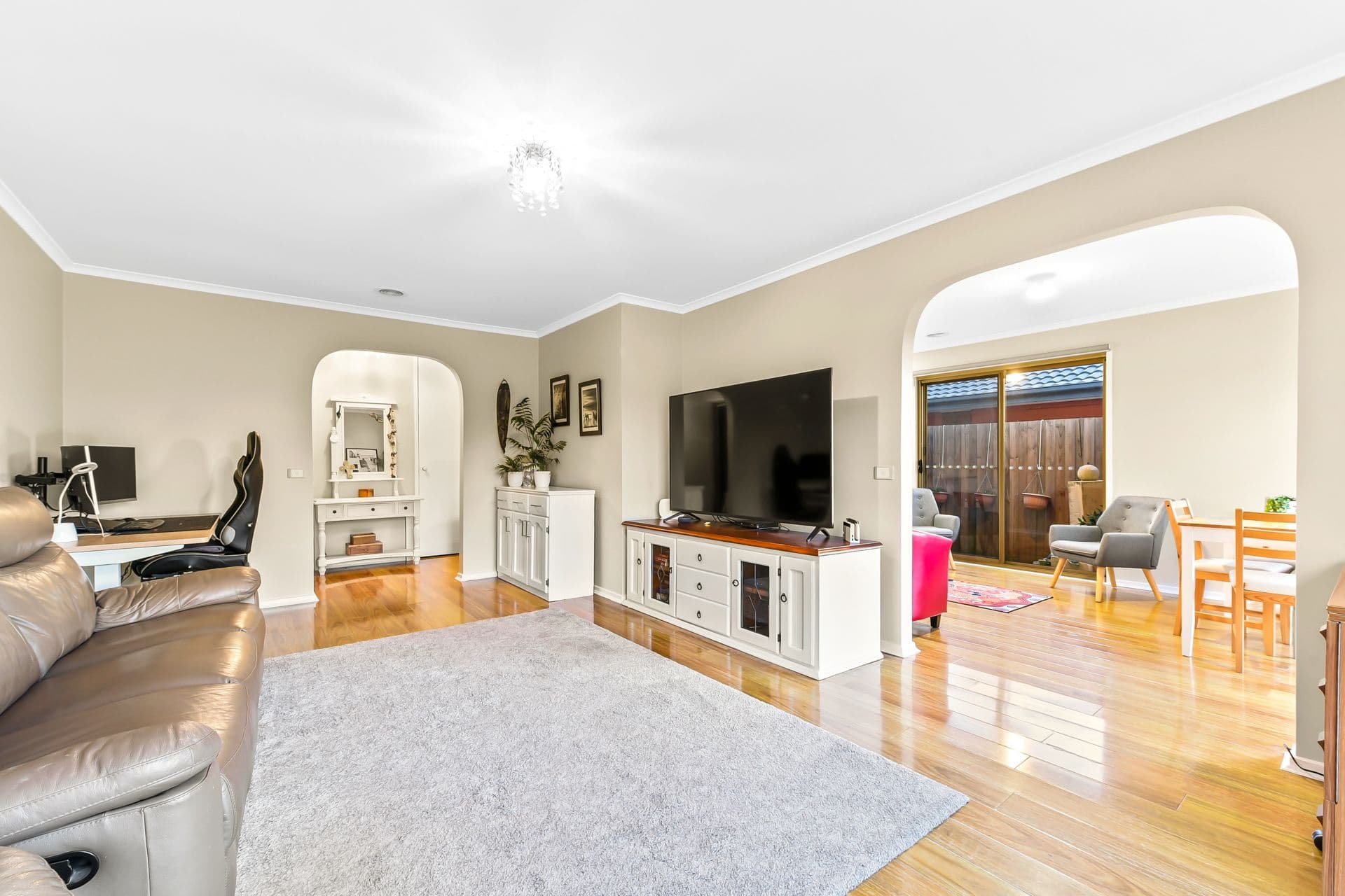 37 St Boswells Avenue, Berwick VIC 3806, Berwick - Thumbnail 3
