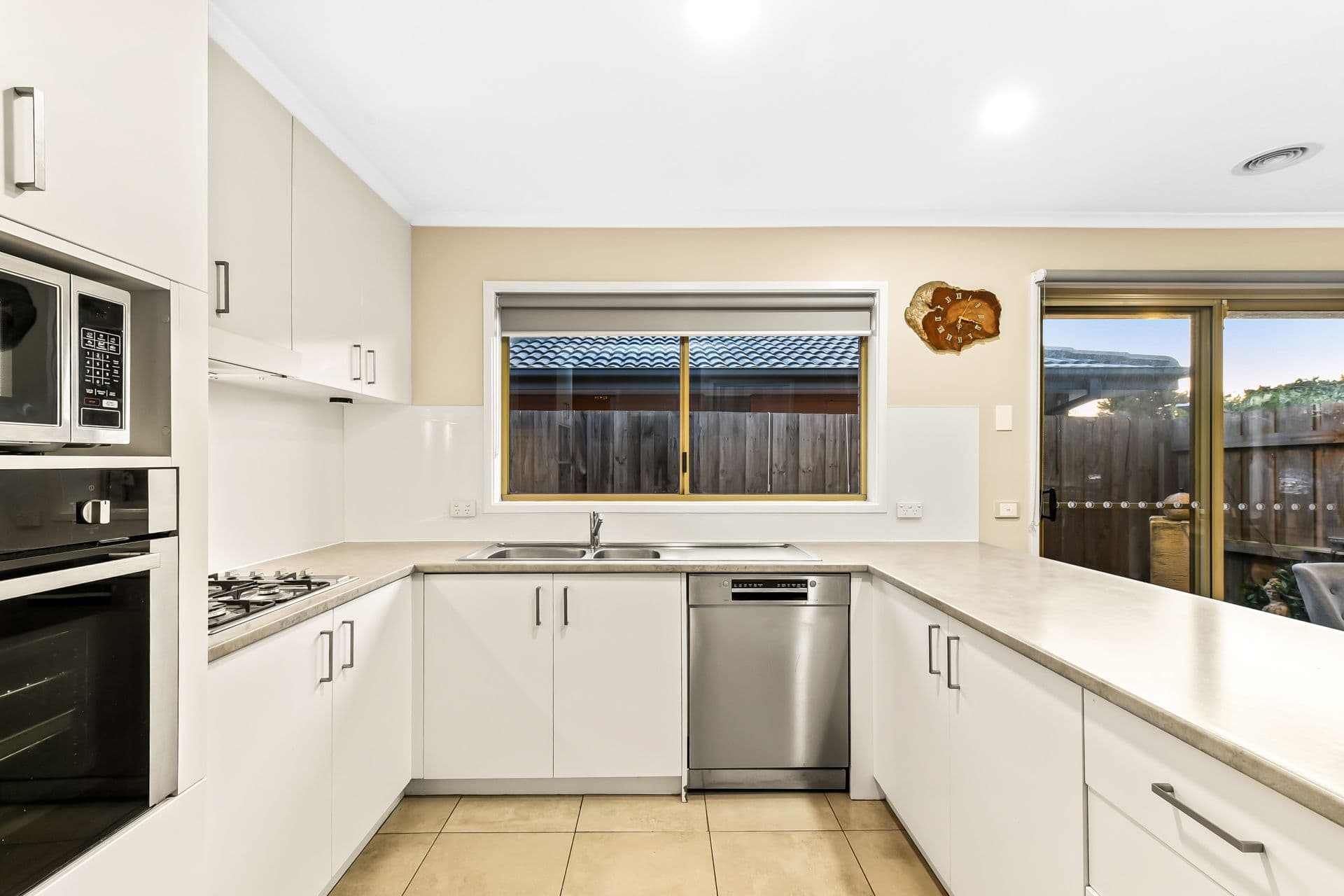 37 St Boswells Avenue, Berwick VIC 3806, Berwick - Thumbnail 8