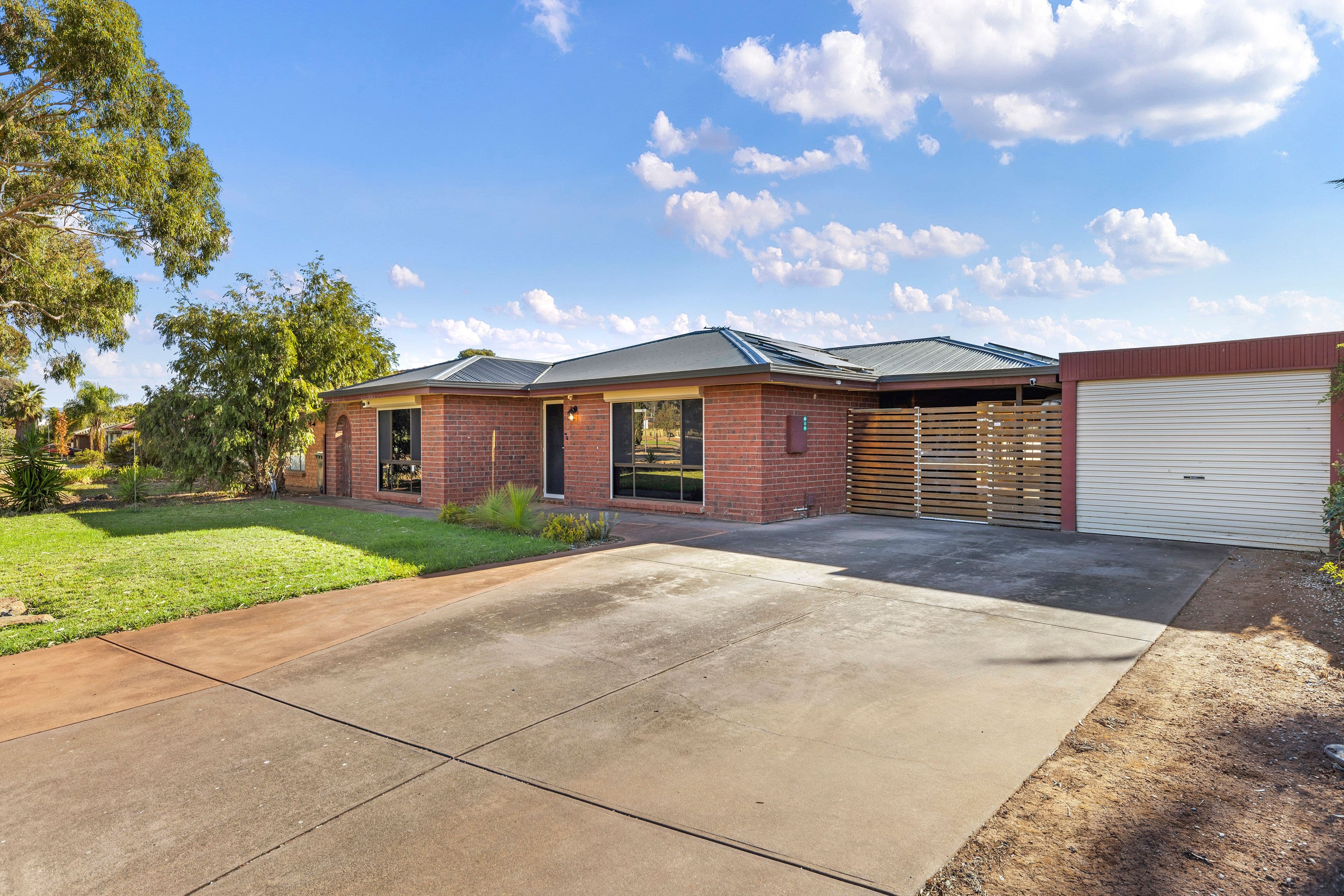 21 Carson Street, Parafield Gardens SA 5107, Parafield Gardens - Thumbnail 2