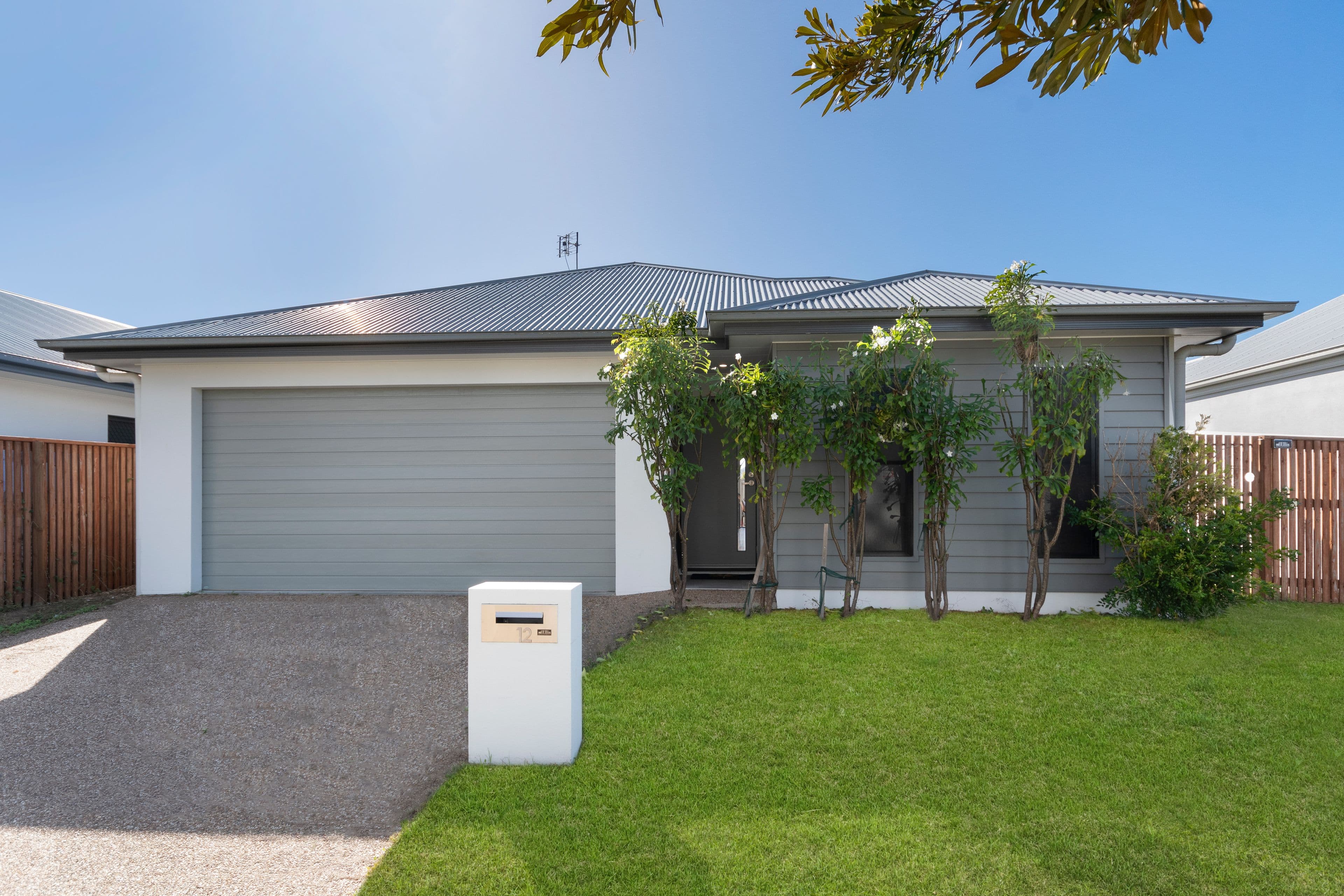 12 Milverton Circuit, Oonoonba QLD 4811, Oonoonba - Thumbnail 2
