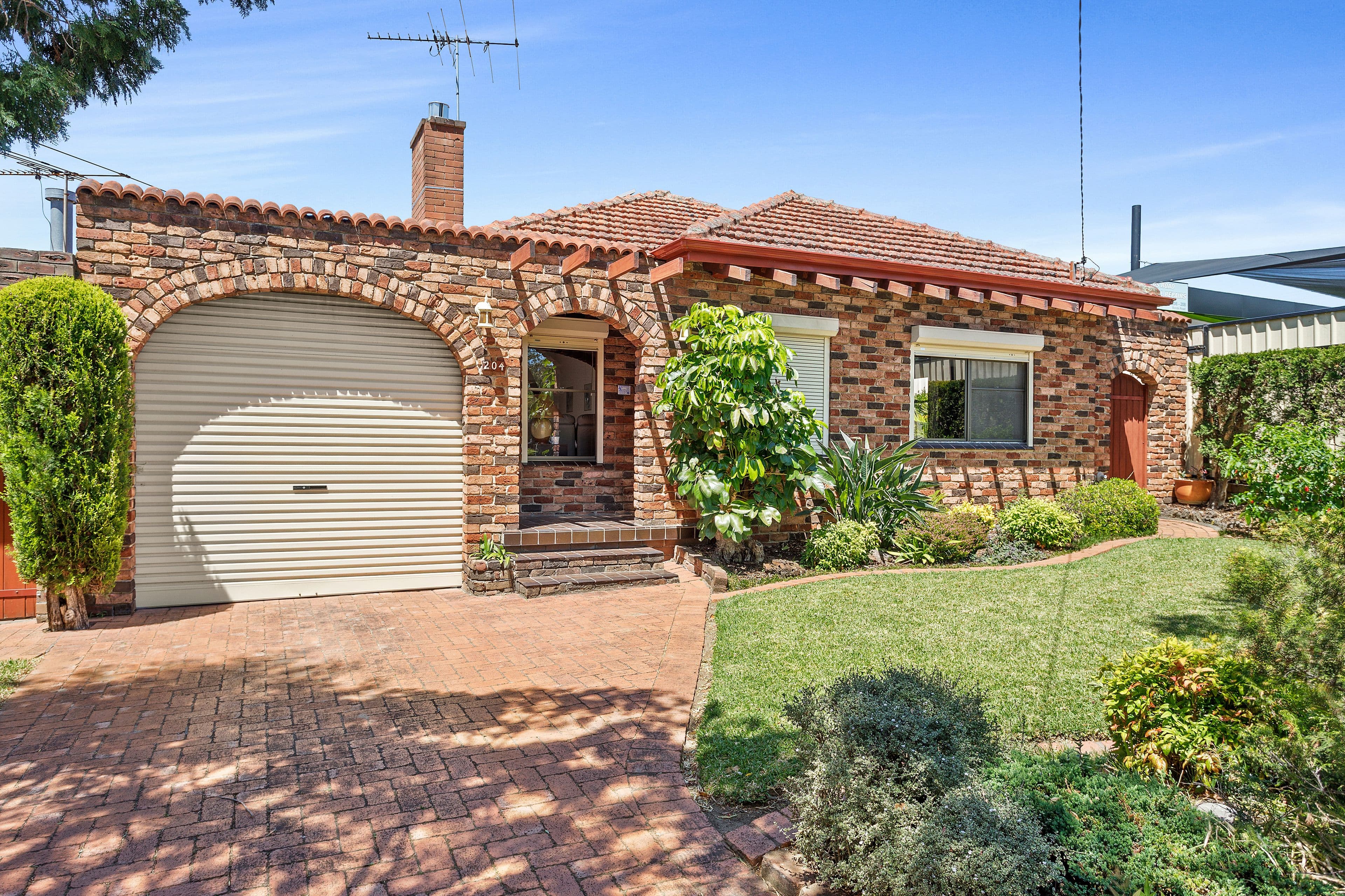 204 Bonds Road, Riverwood NSW 2210, Riverwood - Image 1