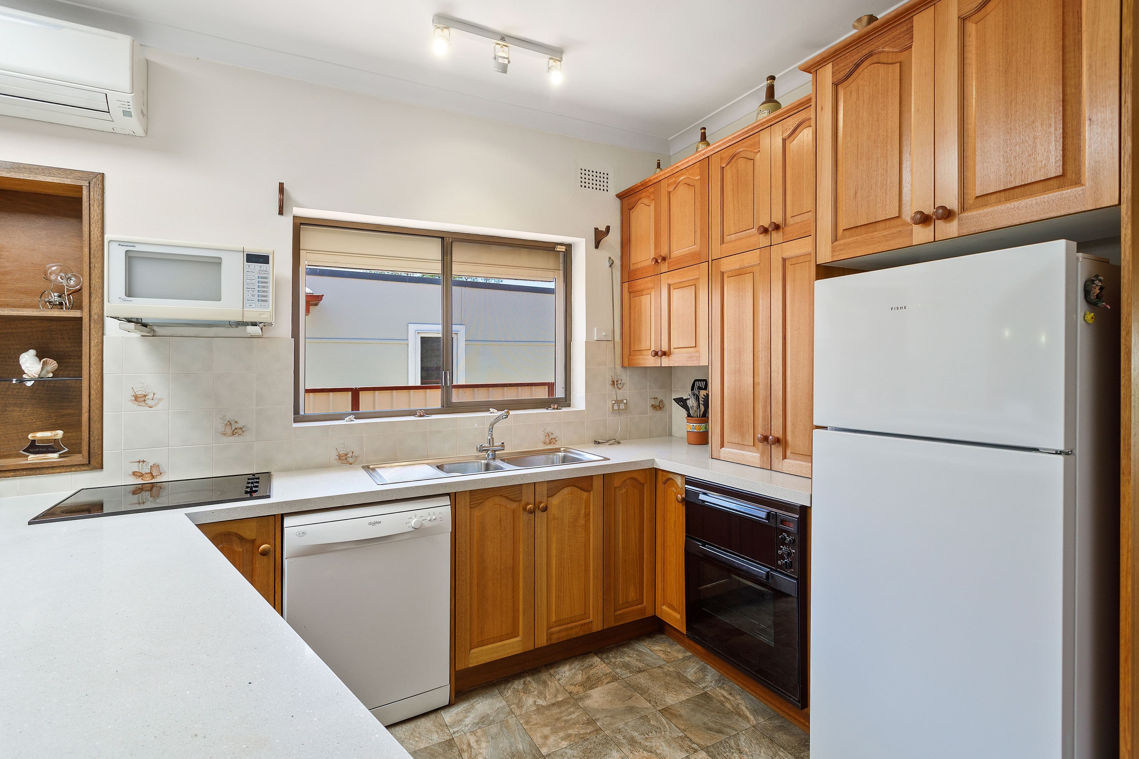 204 Bonds Road, Riverwood NSW 2210, Riverwood - Thumbnail 4