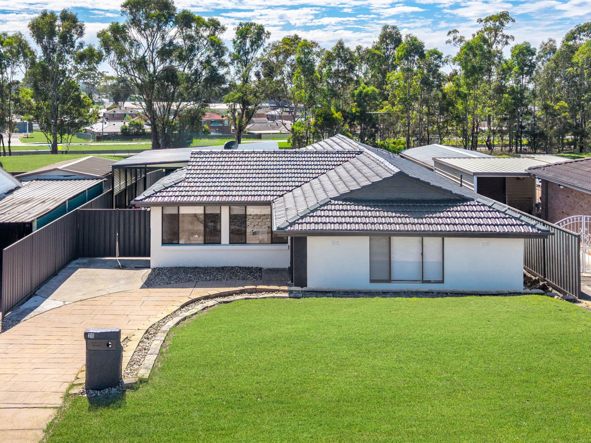 30 Mcfarlane Drive, Minchinbury NSW 2770, Minchinbury - Thumbnail 2