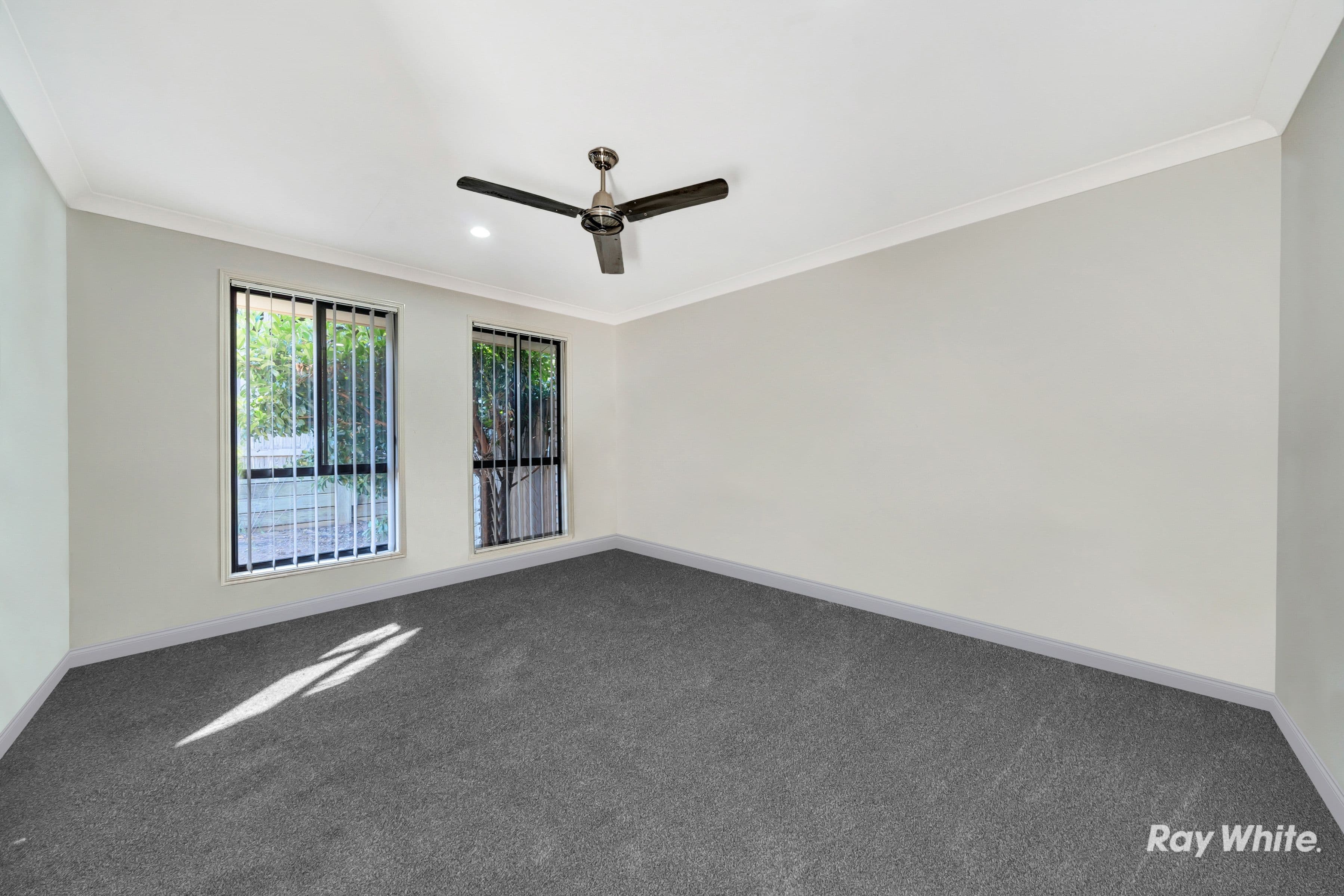 14 Marigold Avenue, Regents Park QLD 4118, Regents Park - Thumbnail 4