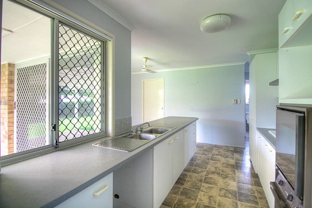 12 Percheron Court, Yamanto QLD 4305, Yamanto - Thumbnail 6