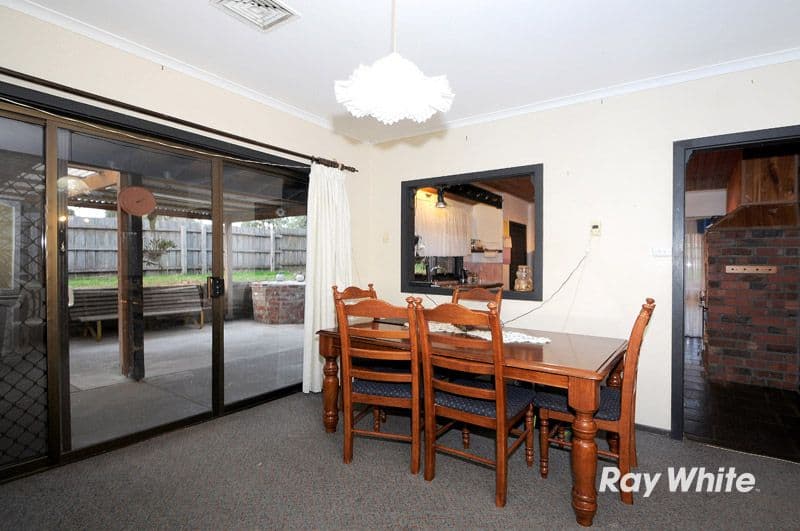 34 Oaktree Drive, HAMPTON PARK VIC 3976, Hampton Park - Thumbnail 4