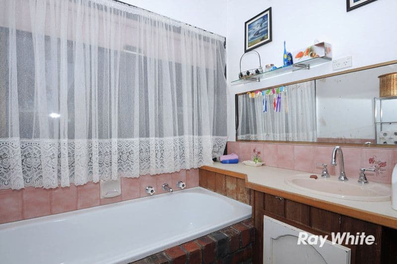 34 Oaktree Drive, HAMPTON PARK VIC 3976, Hampton Park - Thumbnail 8