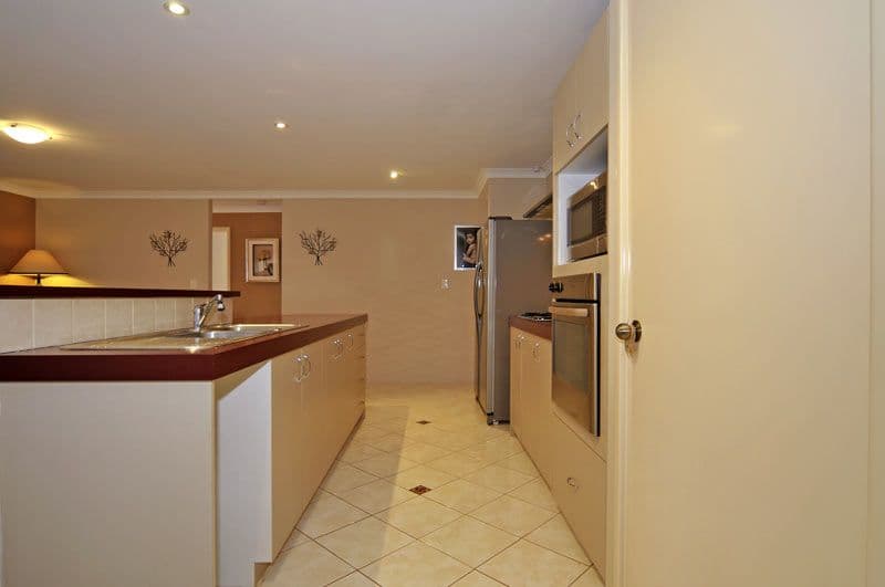 14 Hillwater Prom, BEECHBORO WA 6063, Beechboro - Thumbnail 8