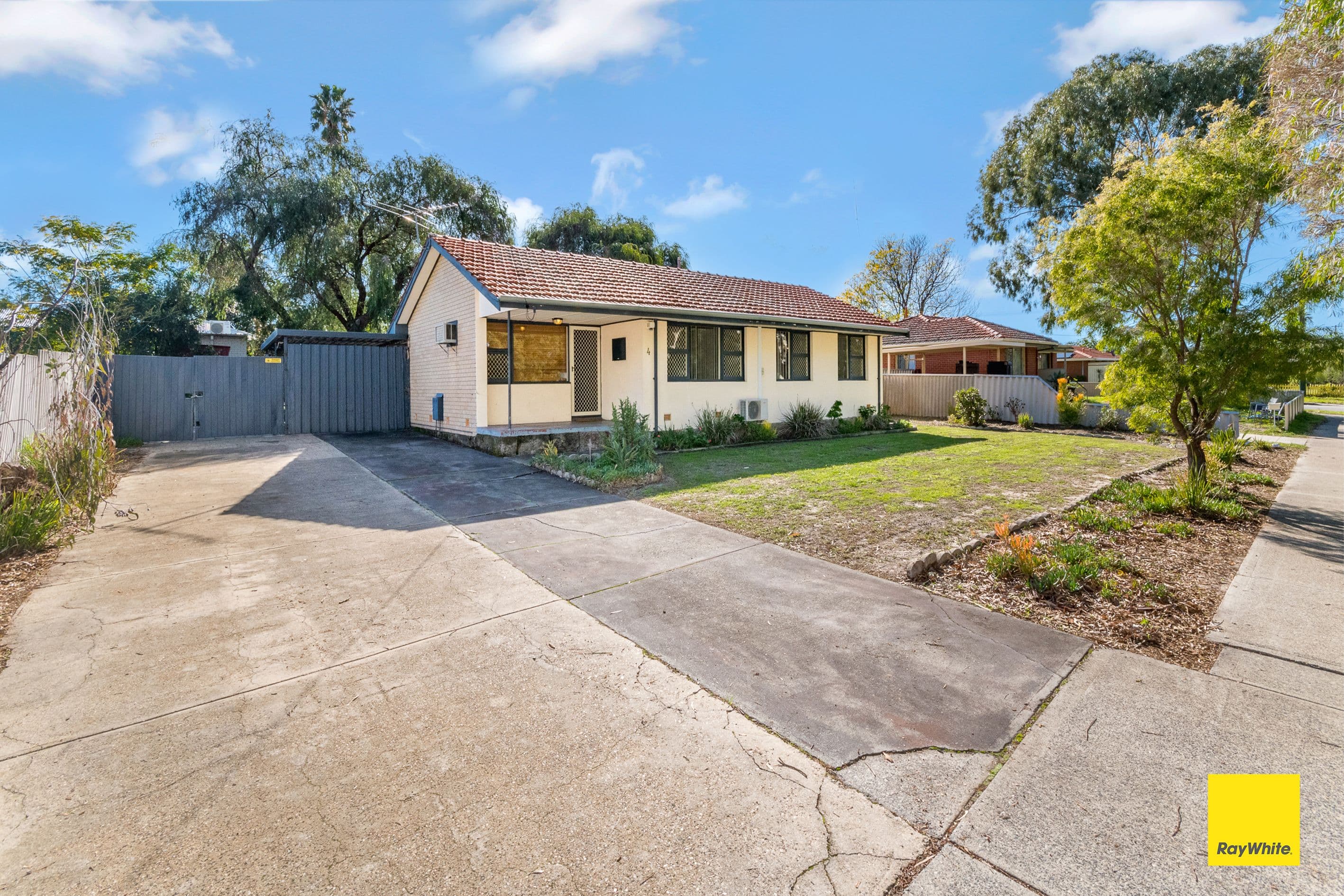 4 Thorson Way, Lockridge WA 6054, Lockridge - Thumbnail 2
