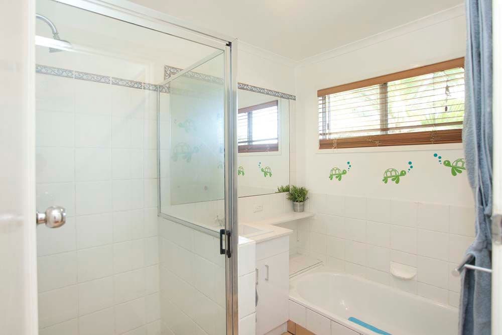 4 Kaloma Road, The Gap QLD 4061, The Gap - Thumbnail 7