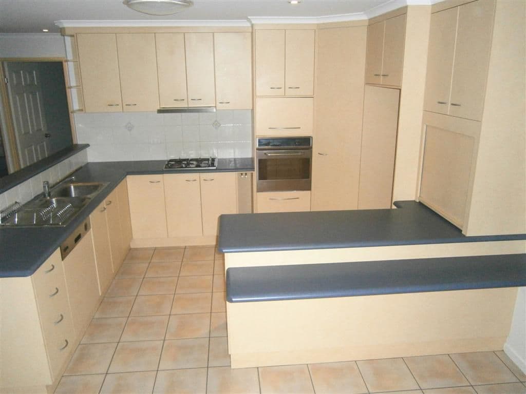 13a Grimstead Street, BUNDABERG WEST QLD 4670, Bundaberg West - Thumbnail 3
