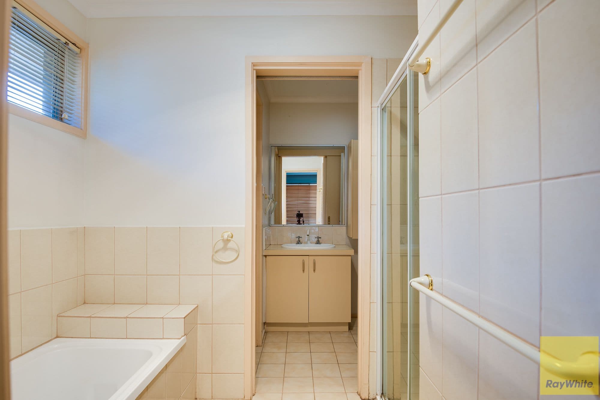 127 Flemington Crescent, Werribee VIC 3030, Werribee - Thumbnail 5