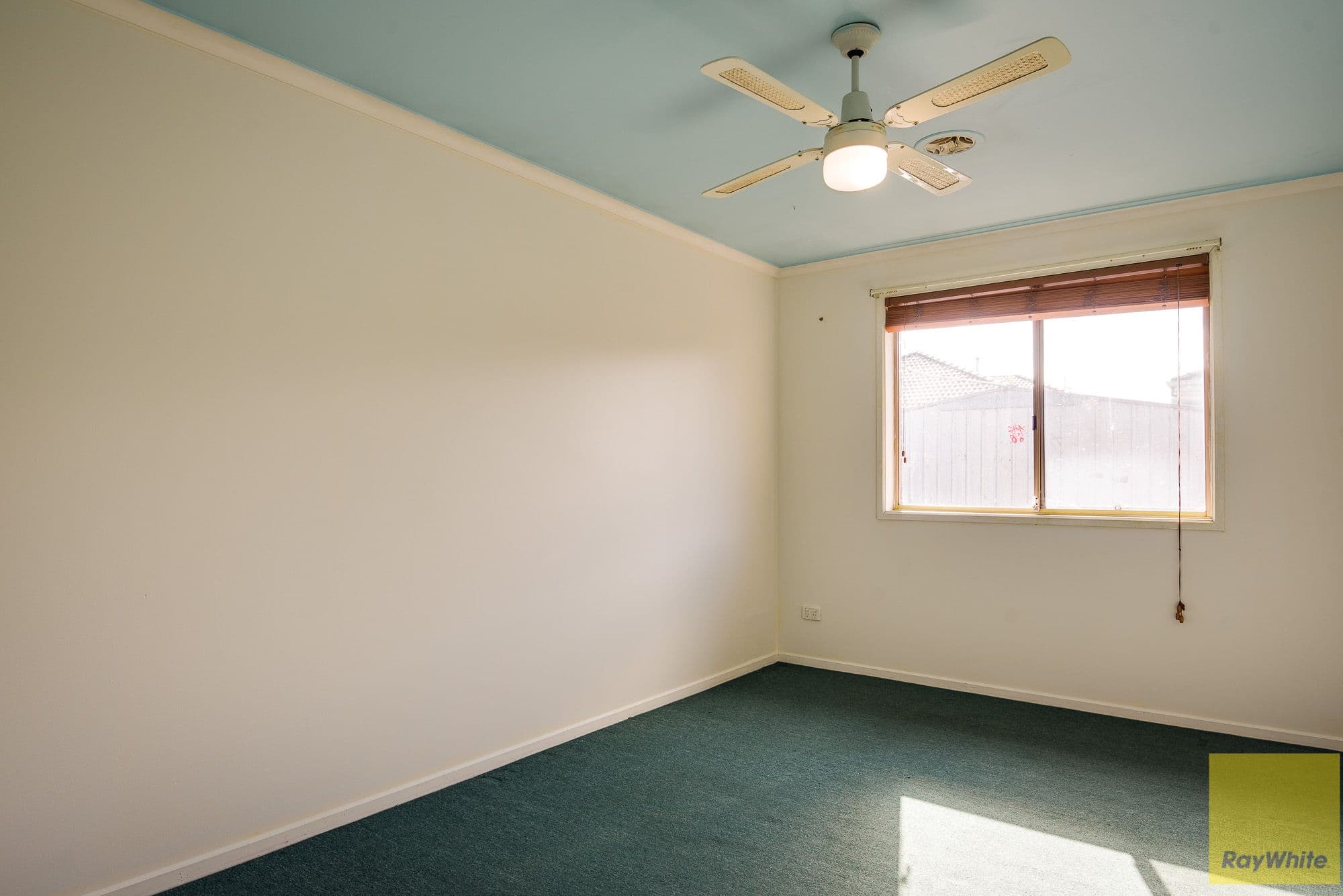 127 Flemington Crescent, Werribee VIC 3030, Werribee - Thumbnail 8