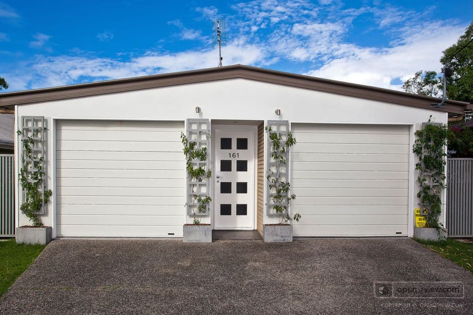 161 Ocean Parade, BURLEIGH HEADS QLD 4220, Burleigh Heads - Thumbnail 2