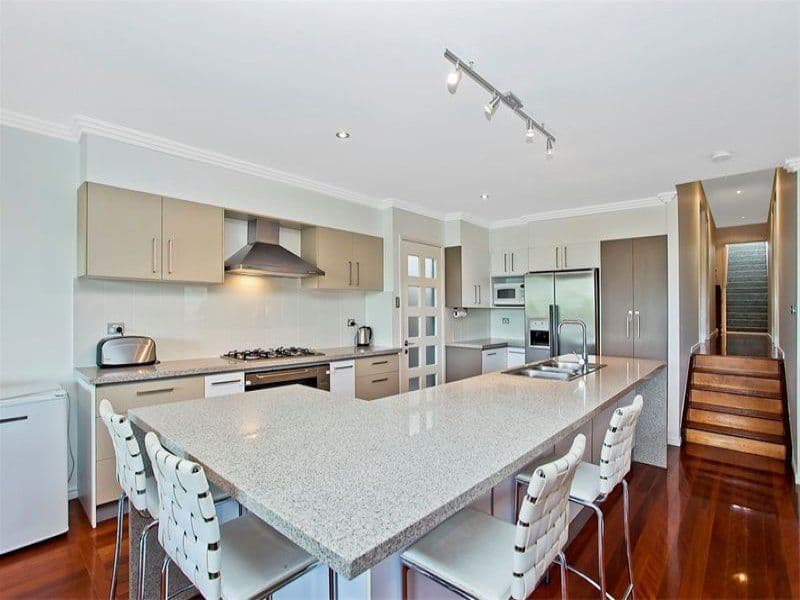 161 Ocean Parade, BURLEIGH HEADS QLD 4220, Burleigh Heads - Thumbnail 4
