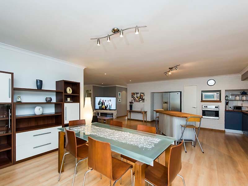 24 Caffra Close, Warnbro WA 6169, Warnbro - Thumbnail 4