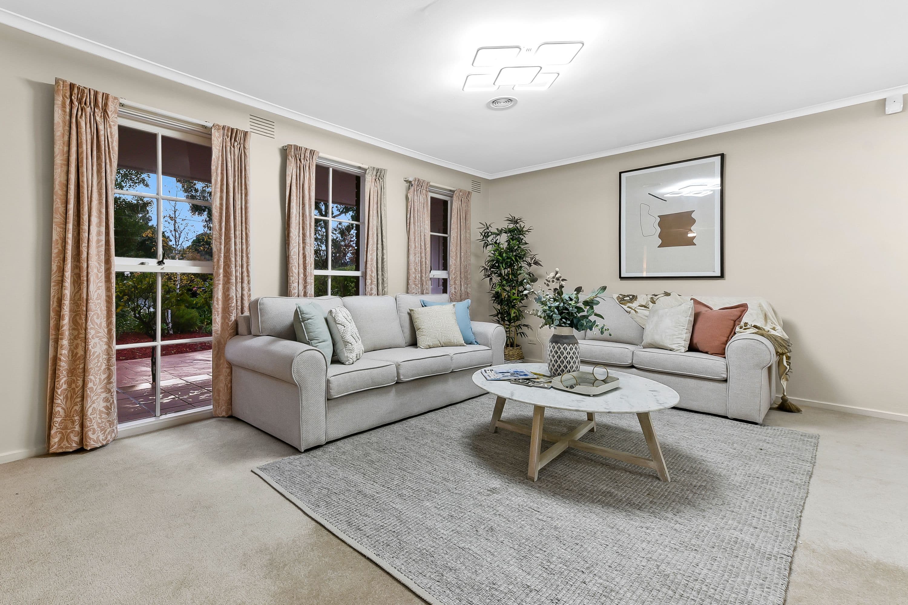 14 Annandale Crescent, Glen Waverley VIC 3150, Glen Waverley - Thumbnail 2