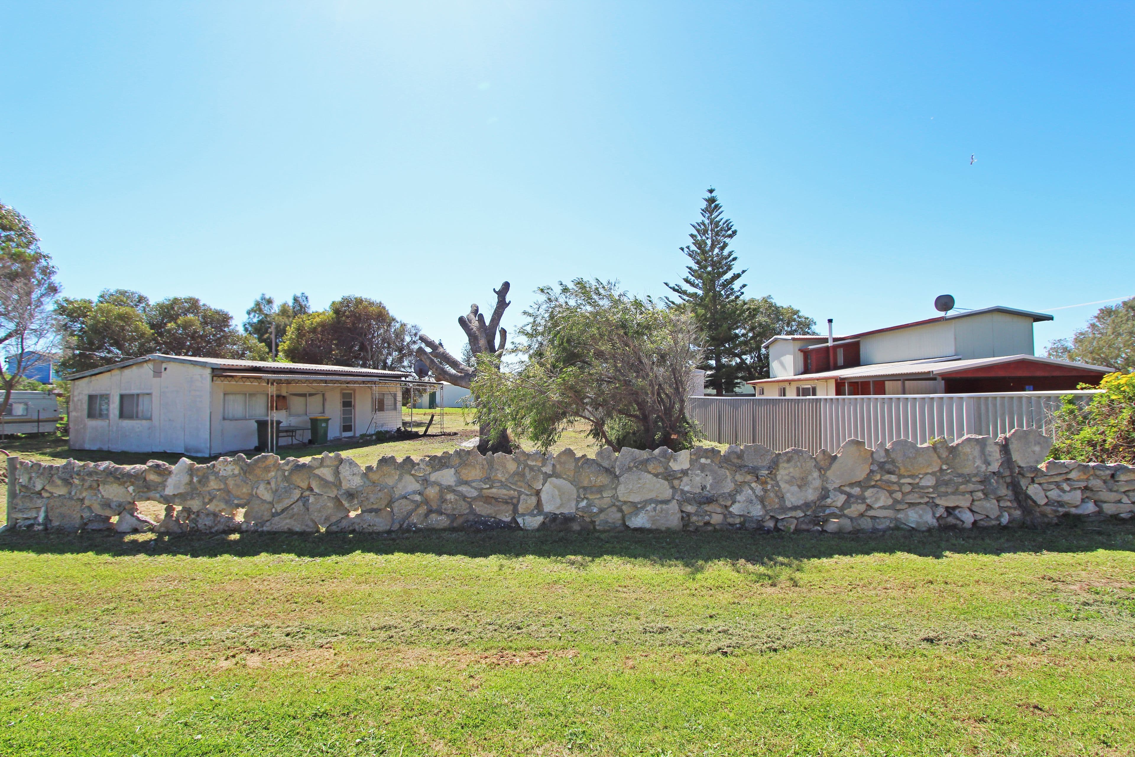 4 Bryant Street, Green Head WA 6514, Green Head - Image 1