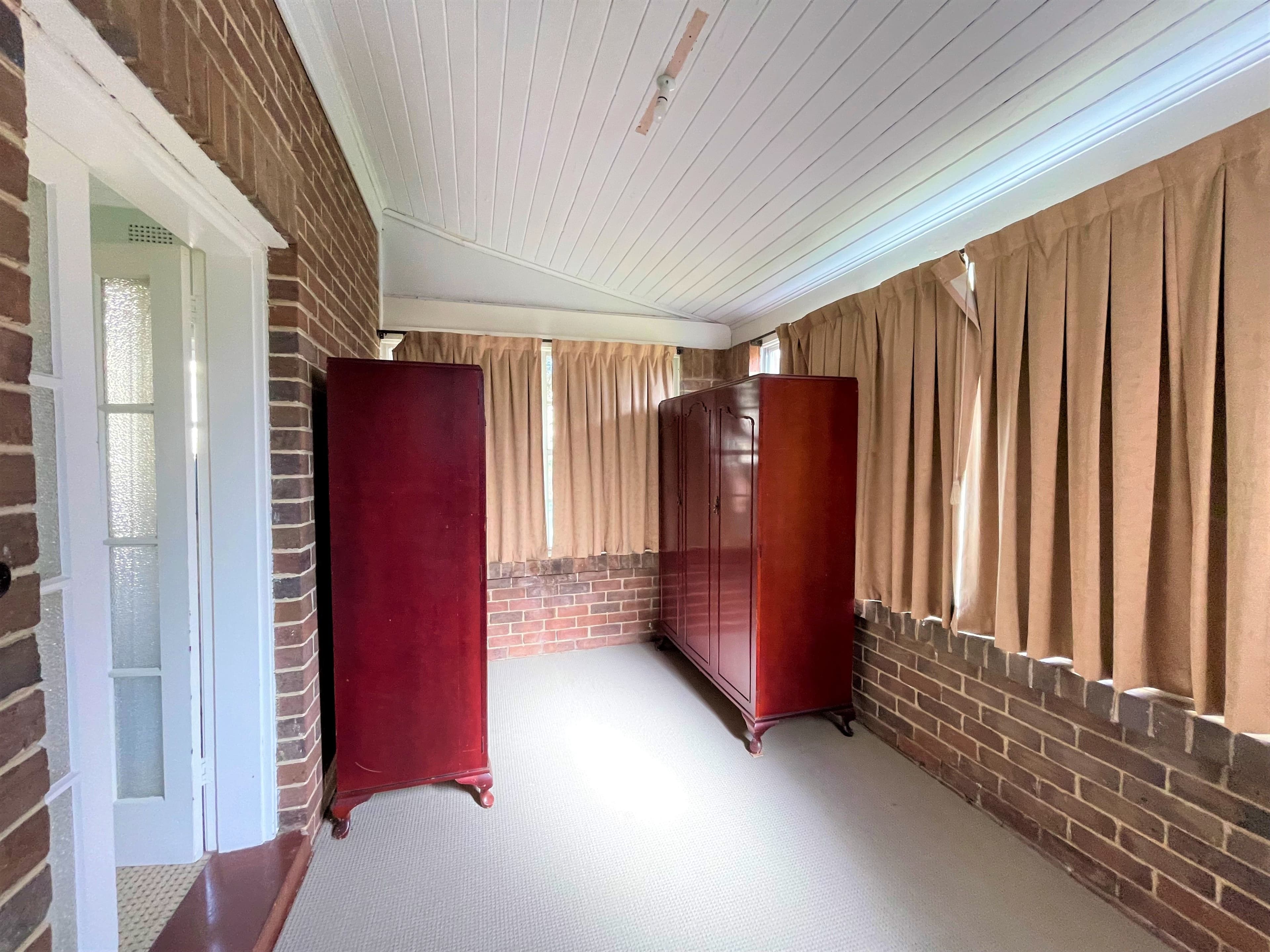 42 Yass Street, Young NSW 2594, Young - Thumbnail 5