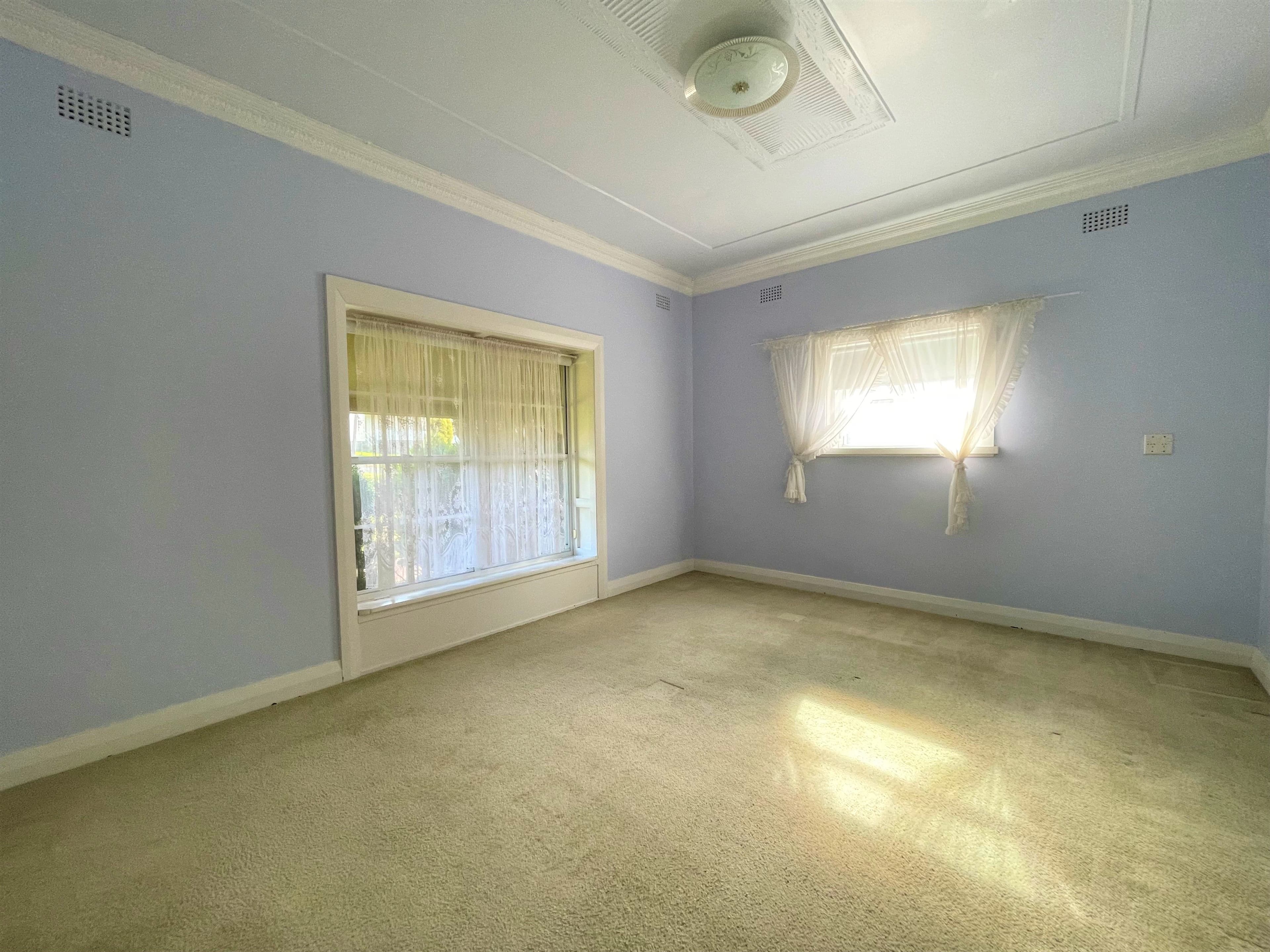 42 Yass Street, Young NSW 2594, Young - Thumbnail 8