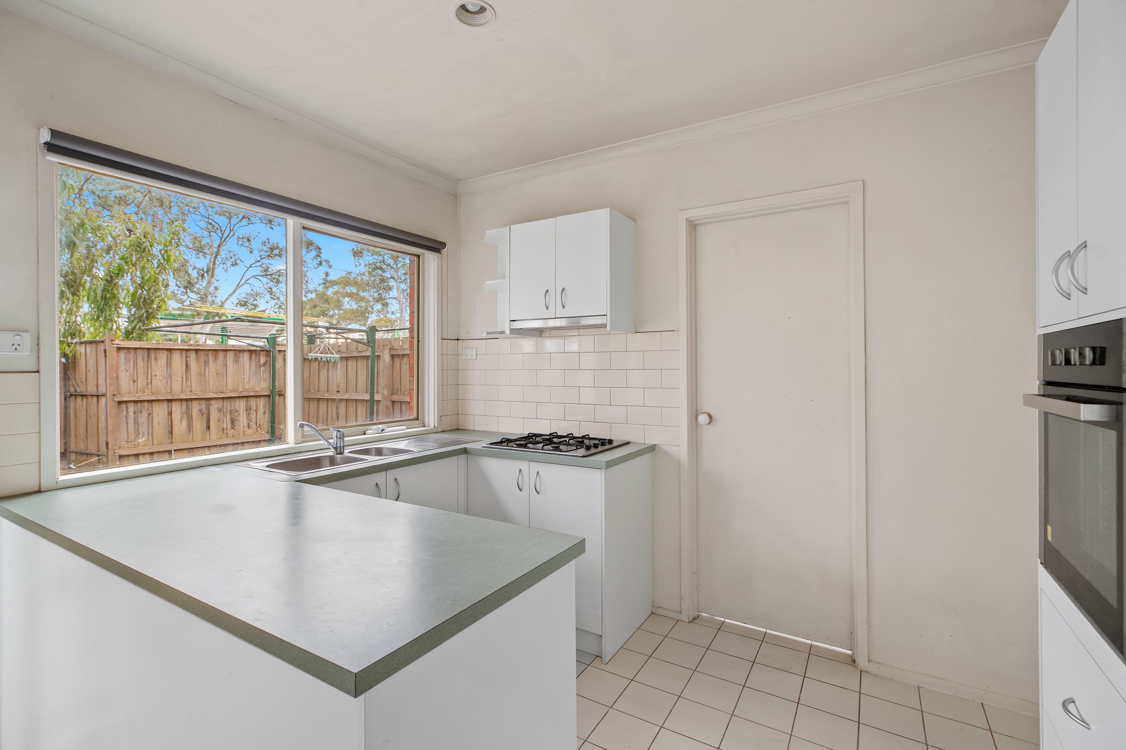 32 Kings Court, Oakleigh East VIC 3166, Oakleigh East - Thumbnail 5