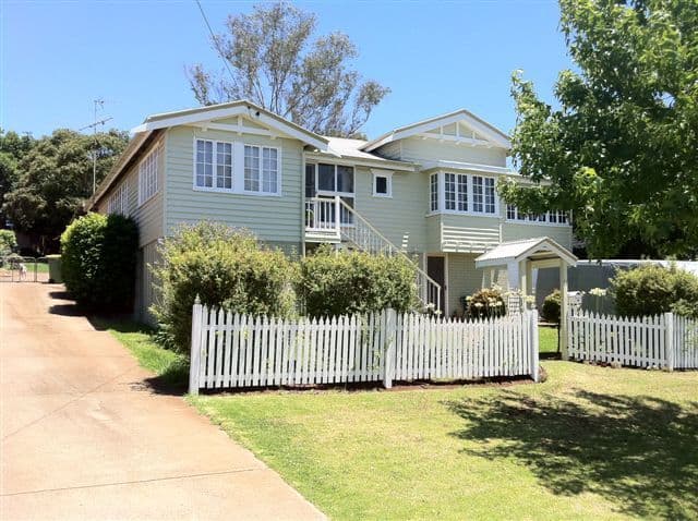 11 Hoey Street, KEARNEYS SPRING QLD 4350, Kearneys Spring - Image 1
